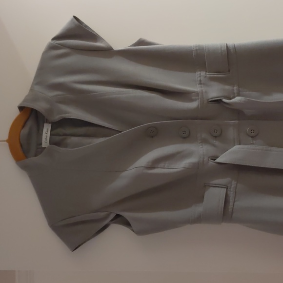 Calvin Klein NWT grey V-neck button down belted - Picture 4 of 5